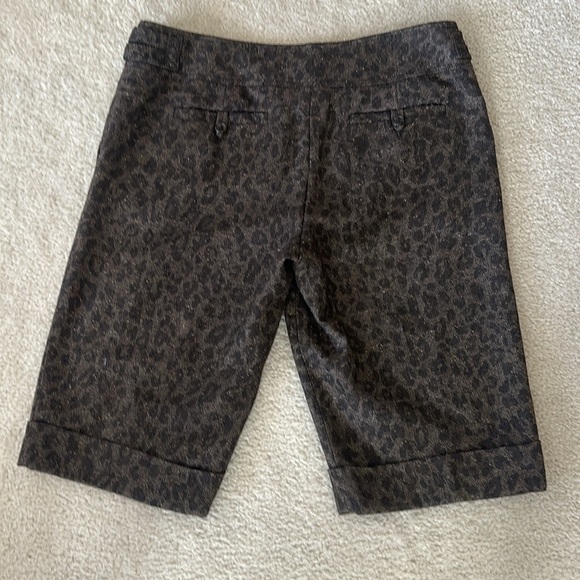 Vintage The Limited Cassidy Fit Tweet Animal Print Bermuda Shorts Size 10 - Picture 2 of 14